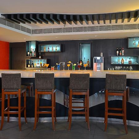 Savoy Suites Manesar Gurgaon Bagian luar foto