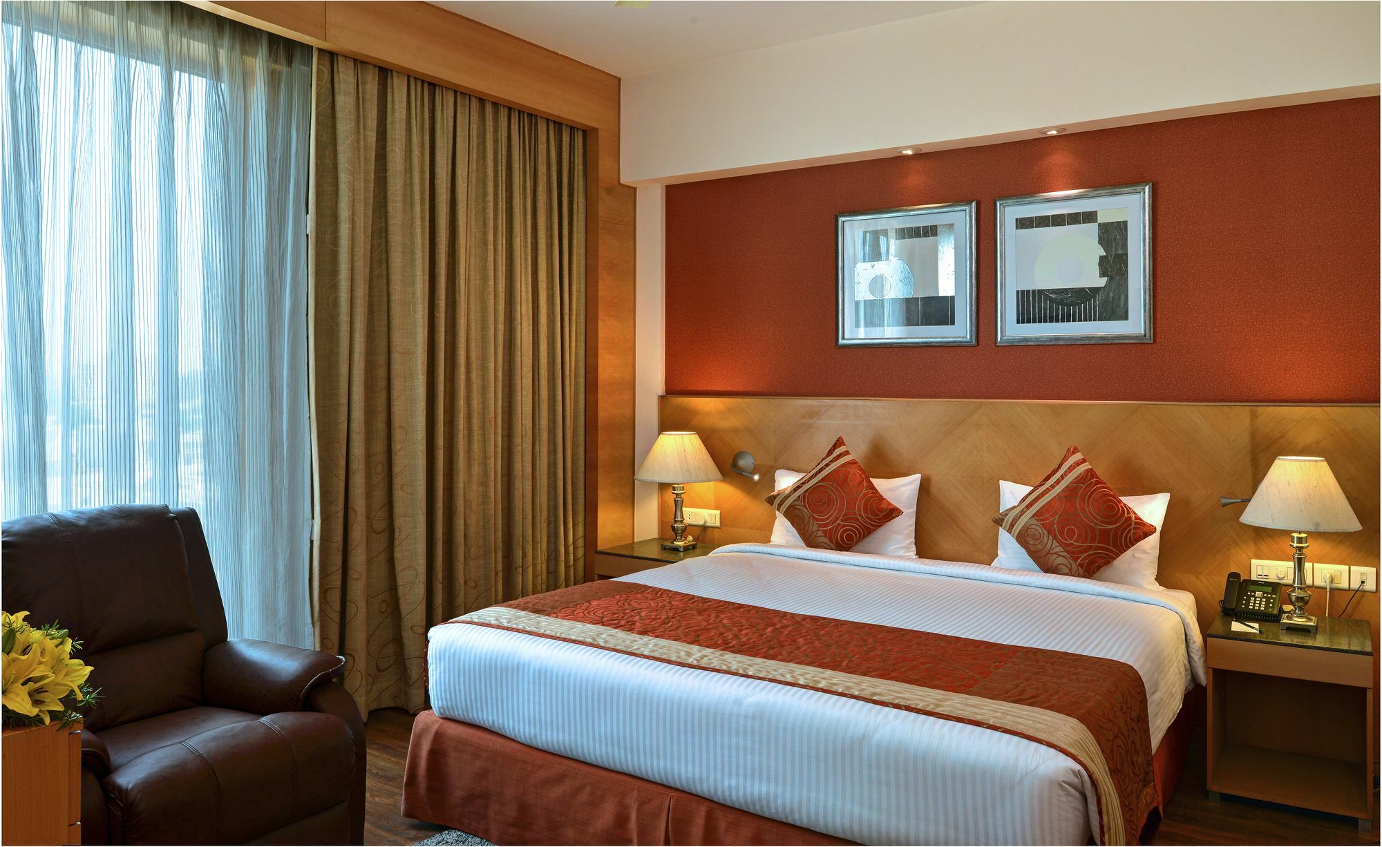 Savoy Suites Manesar Gurgaon Bagian luar foto