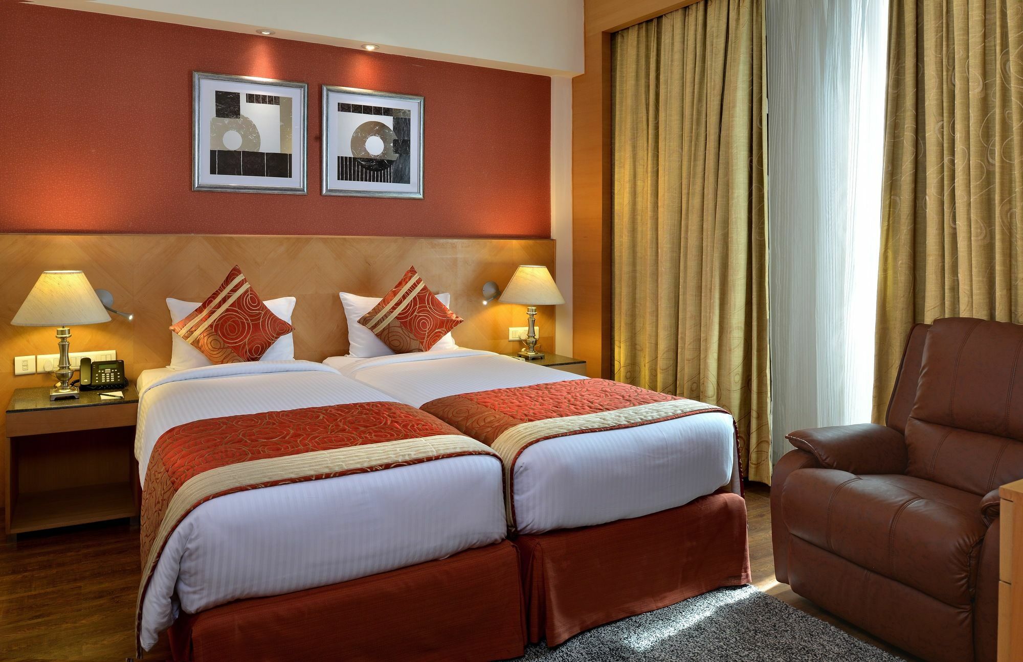 Savoy Suites Manesar Gurgaon Bagian luar foto