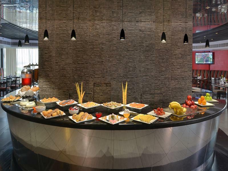 Savoy Suites Manesar Gurgaon Bagian luar foto